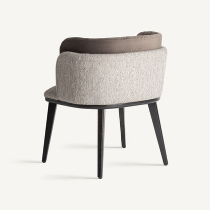 CHAISE LABEGE