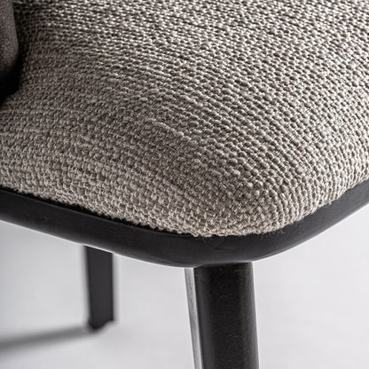 CHAISE LABEGE