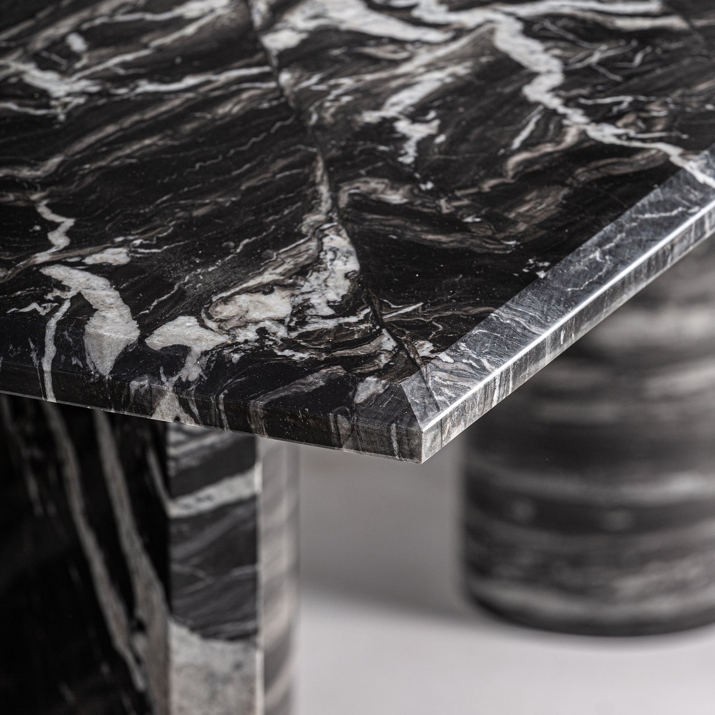 MESA COMEDOR GAUTBY